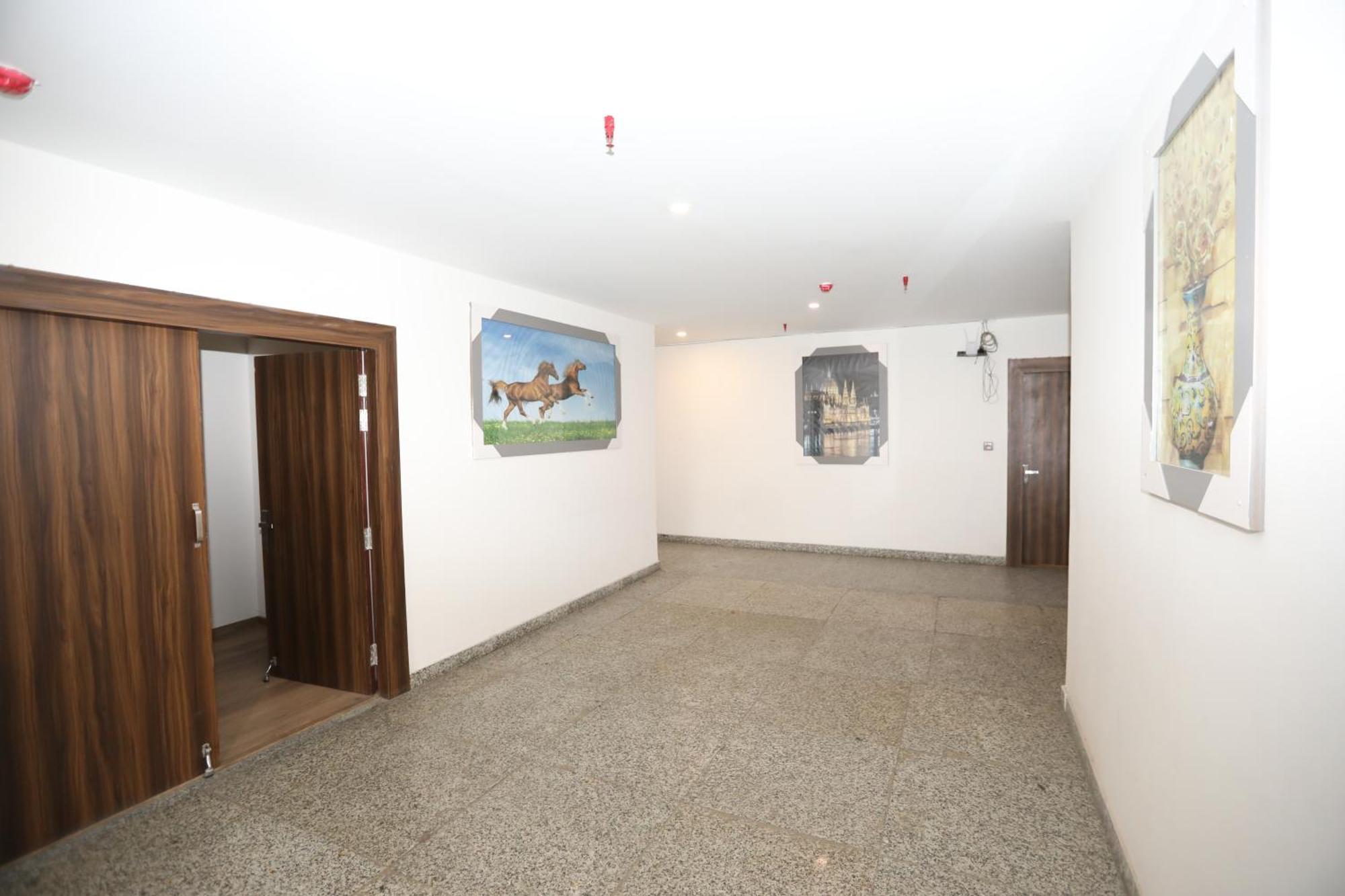 Hotel Noida Grand Sec 58 Exterior foto